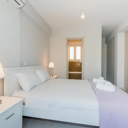 Sunny Penthouse W/ Acropolis View Next To Metro Apartment *