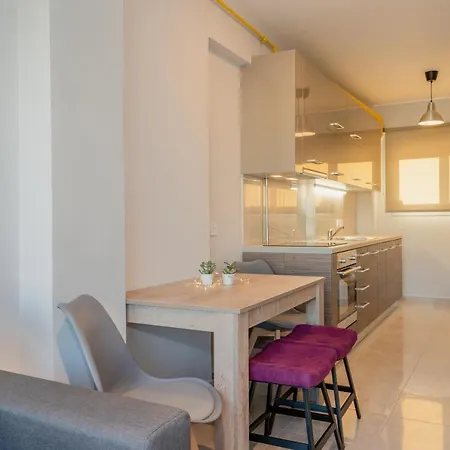 Sunny Penthouse W/ Acropolis View Next To Metro Athens