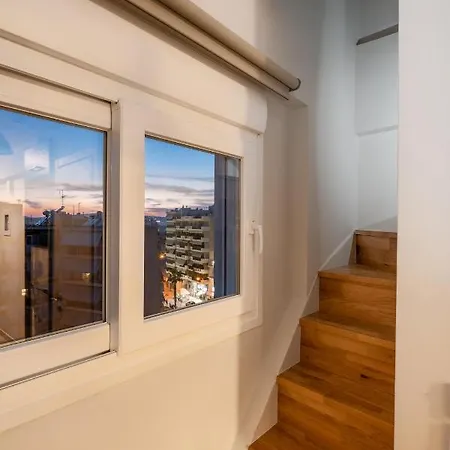 Sunny Penthouse W/ Acropolis View Next To Metro * Athens