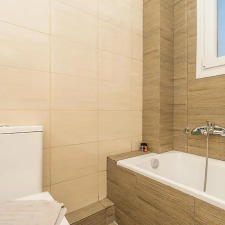 Sunny Penthouse W/ Acropolis View Next To Metro *